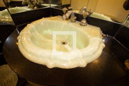 Apartamento à venda com 275m², 4 quartos e 3 vagasLavabo