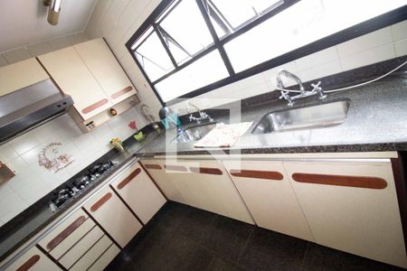 Apartamento à venda com 275m², 4 quartos e 3 vagasCozinha