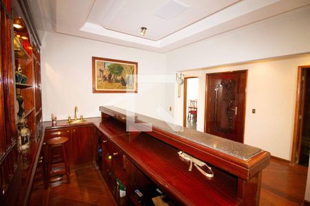 Apartamento à venda com 275m², 4 quartos e 3 vagasBar