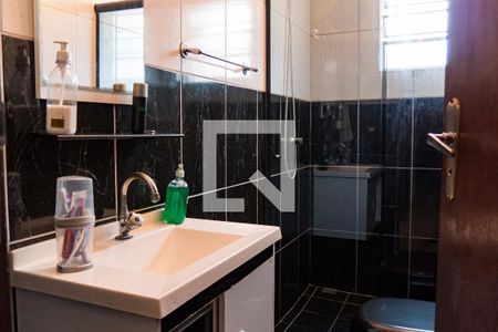 Casa à venda com 290m², 4 quartos e 3 vagasBanheiro Social