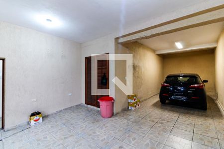 Casa à venda com 280m², 2 quartos e 2 vagas Casa à venda com 280m², 2 quartos e 2 vagasGaragem