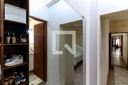 Casa à venda com 280m², 2 quartos e 2 vagas Casa à venda com 280m², 2 quartos e 2 vagasCloset do Quarto 1 - Suíte