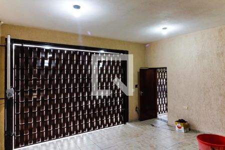 Casa à venda com 280m², 2 quartos e 2 vagas Casa à venda com 280m², 2 quartos e 2 vagasGaragem