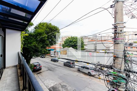 Casa à venda com 280m², 2 quartos e 2 vagas Casa à venda com 280m², 2 quartos e 2 vagasSacada da Varanda da Sala