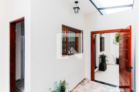 Casa à venda com 280m², 2 quartos e 2 vagas Casa à venda com 280m², 2 quartos e 2 vagasQuintal