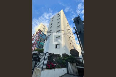 Studio à venda com 54m², 1 quarto e 1 vaga Studio à venda com 54m², 1 quarto e 1 vagaFachada