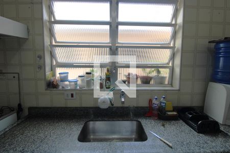 Casa à venda com 316m², 4 quartos e 2 vagasPia da cozinha