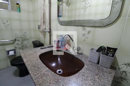 Casa à venda com 316m², 4 quartos e 2 vagasBanheiro 2