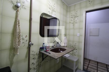 Casa à venda com 316m², 4 quartos e 2 vagasBanheiro 2