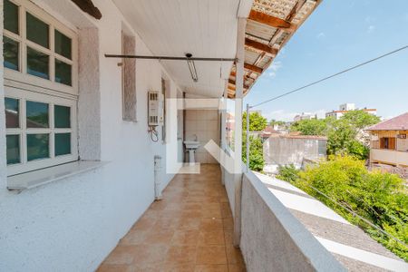 Casa à venda com 200m², 4 quartos e 2 vagas Casa à venda com 200m², 4 quartos e 2 vagasÁrea de serviço