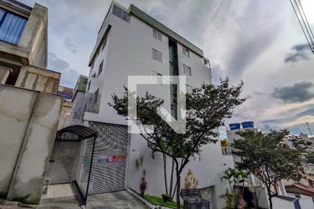 Apartamento para alugar com 78m², 3 quartos e 2 vagas Apartamento para alugar com 78m², 3 quartos e 2 vagasFachada