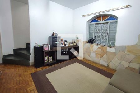 Casa à venda com 280m², 5 quartos e 2 vagasSala segundo andar