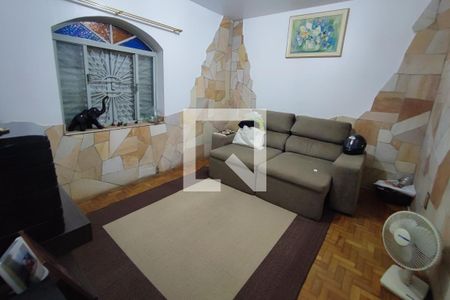 Casa à venda com 280m², 5 quartos e 2 vagasSala segundo andar