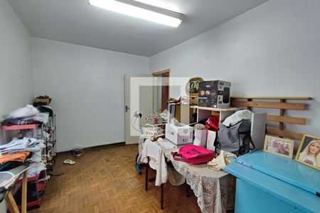 Casa à venda com 280m², 5 quartos e 2 vagasQuarto 2