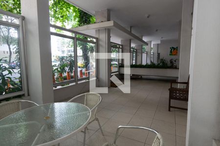 Apartamento à venda com 210m², 4 quartos e 1 vaga Apartamento à venda com 210m², 4 quartos e 1 vagaÁrea comum