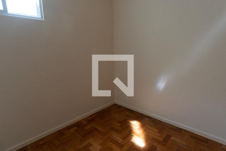 Apartamento à venda com 210m², 4 quartos e 1 vaga Apartamento à venda com 210m², 4 quartos e 1 vagaQuarto de Serviço