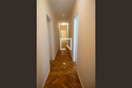 Apartamento à venda com 210m², 4 quartos e 1 vaga Apartamento à venda com 210m², 4 quartos e 1 vagaCorredor 2