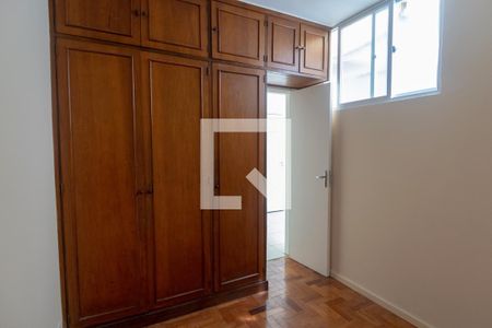 Apartamento à venda com 210m², 4 quartos e 1 vaga Apartamento à venda com 210m², 4 quartos e 1 vagaQuarto de Serviço