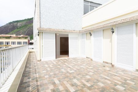 Apartamento à venda com 210m², 4 quartos e 1 vaga Apartamento à venda com 210m², 4 quartos e 1 vagaVaranda da Sala