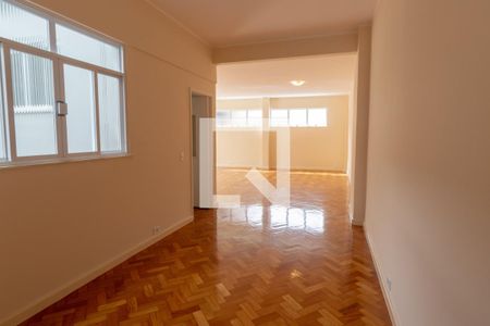 Apartamento à venda com 210m², 4 quartos e 1 vaga Apartamento à venda com 210m², 4 quartos e 1 vagaSala de Jantar