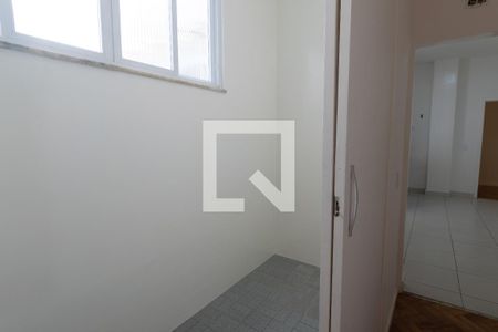 Apartamento à venda com 210m², 4 quartos e 1 vaga Apartamento à venda com 210m², 4 quartos e 1 vagaQuarto da Despensa 2