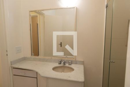 Apartamento à venda com 210m², 4 quartos e 1 vaga Apartamento à venda com 210m², 4 quartos e 1 vagaBanheiro