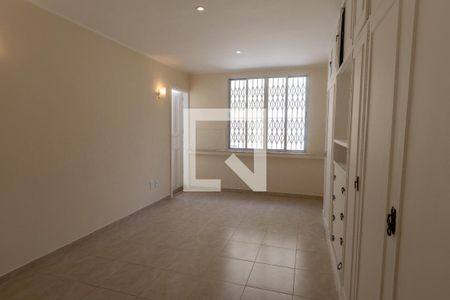 Apartamento à venda com 210m², 4 quartos e 1 vaga Apartamento à venda com 210m², 4 quartos e 1 vagaQuarto 4