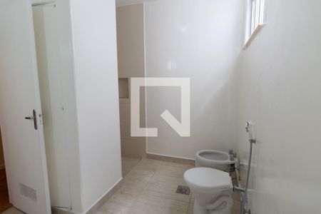 Apartamento à venda com 210m², 4 quartos e 1 vaga Apartamento à venda com 210m², 4 quartos e 1 vagaBanheiro 2