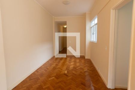 Apartamento à venda com 210m², 4 quartos e 1 vaga Apartamento à venda com 210m², 4 quartos e 1 vagaSala de Jantar