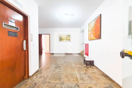 Apartamento para alugar com 120m², 2 quartos e 2 vagas Apartamento para alugar com 120m², 2 quartos e 2 vagasHall de entrada