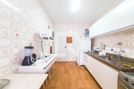 Apartamento para alugar com 120m², 2 quartos e 2 vagas Apartamento para alugar com 120m², 2 quartos e 2 vagasCozinha