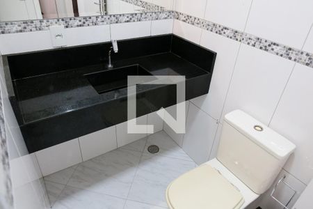 Casa de condomínio à venda com 88m², 2 quartos e 2 vagas Casa de condomínio à venda com 88m², 2 quartos e 2 vagasBanheiro Social