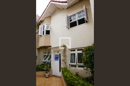 Casa de condomínio à venda com 88m², 2 quartos e 2 vagas Casa de condomínio à venda com 88m², 2 quartos e 2 vagasFachada