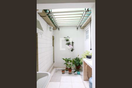 Casa de condomínio à venda com 88m², 2 quartos e 2 vagas Casa de condomínio à venda com 88m², 2 quartos e 2 vagasÁrea de Serviço