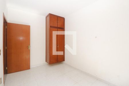 Casa à venda com 274m², 3 quartos e 4 vagasQuarto de Serviço