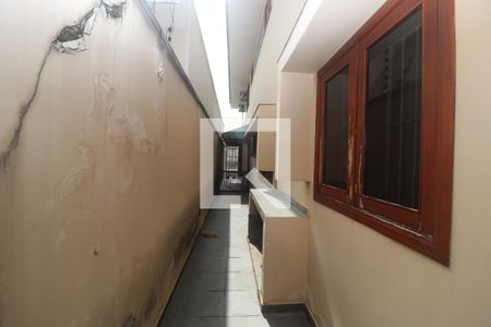Casa à venda com 274m², 3 quartos e 4 vagasCorredor