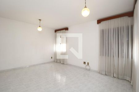 Casa à venda com 274m², 3 quartos e 4 vagasQuarto 2 - Suíte