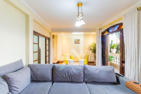 Sala de TV de casa para alugar com 4 quartos, 260m² em Vila Califórnia(zona Sul), São Paulo