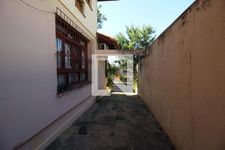 Casa à venda com 206m², 3 quartos e 3 vagas Casa à venda com 206m², 3 quartos e 3 vagasÁrea comum