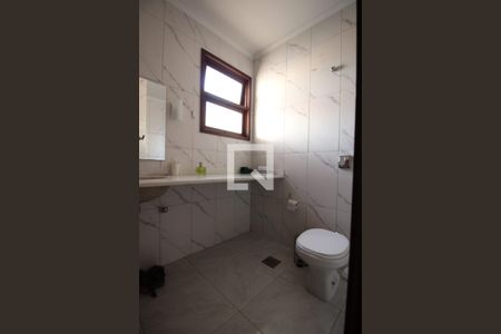 Casa à venda com 206m², 3 quartos e 3 vagas Casa à venda com 206m², 3 quartos e 3 vagasBanheiro 1