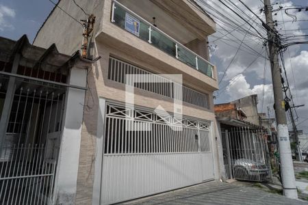 Casa à venda com 152m², 3 quartos e 2 vagasFachada