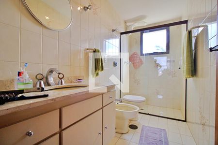 Apartamento para alugar com 383m², 4 quartos e 5 vagas Apartamento para alugar com 383m², 4 quartos e 5 vagasBanheiro