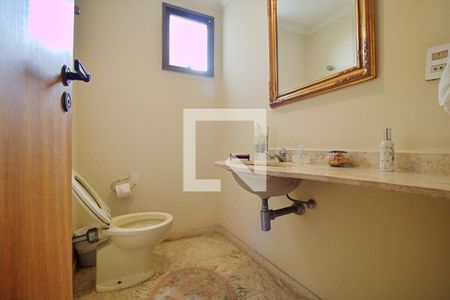 Apartamento para alugar com 383m², 4 quartos e 5 vagas Apartamento para alugar com 383m², 4 quartos e 5 vagasLavabo