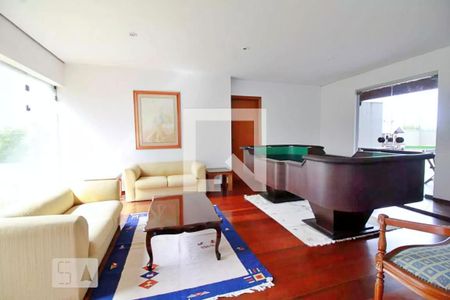 Apartamento para alugar com 383m², 4 quartos e 5 vagas Apartamento para alugar com 383m², 4 quartos e 5 vagasÁrea comum - Salão de festas