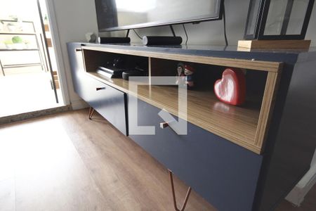 Sala de apartamento à venda com 2 quartos, 64m² em Vila Monumento, São Paulo