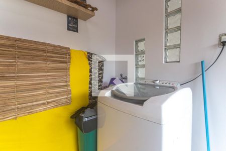 Casa à venda com 156m², 2 quartos e 1 vagaÁrea de serviço