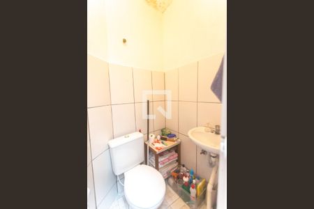 Casa à venda com 156m², 2 quartos e 1 vagaBanheiro social