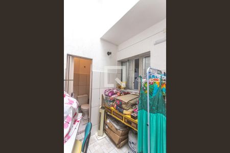 Casa à venda com 156m², 2 quartos e 1 vagaÁrea livre