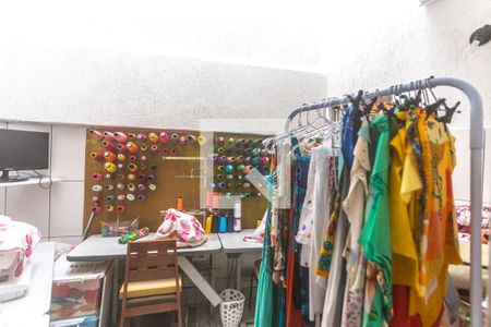 Casa à venda com 156m², 2 quartos e 1 vagaÁrea livre