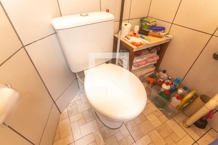 Casa à venda com 156m², 2 quartos e 1 vagaBanheiro social